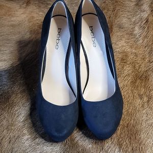 NWOT Bebe Suede Black Heels Size 8